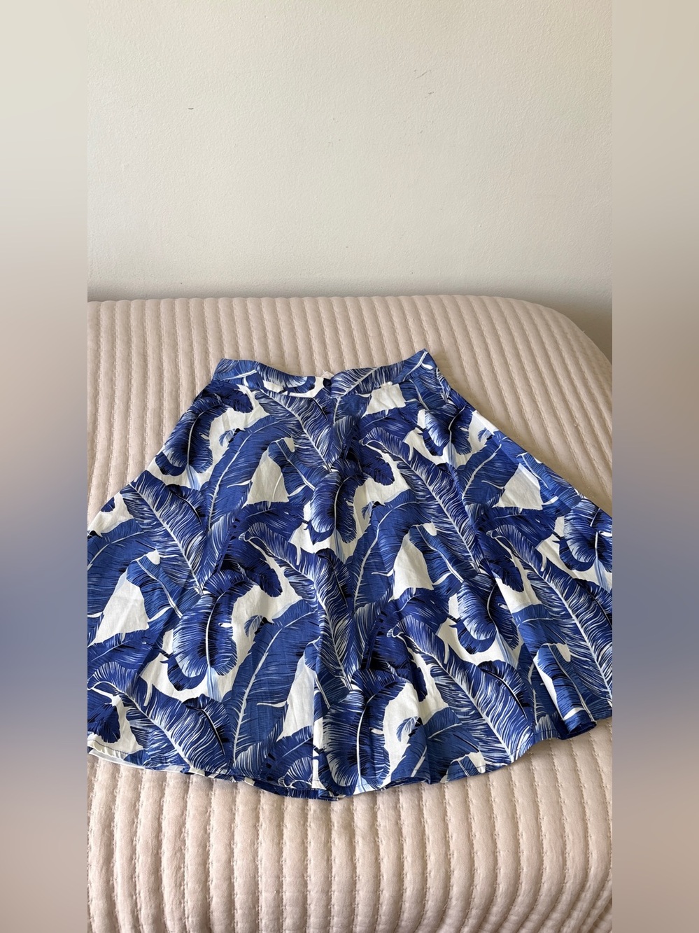 NWT Blue White Tropical Banana Leaf Cotton Pleated Midi Skirt w/ Pockets M